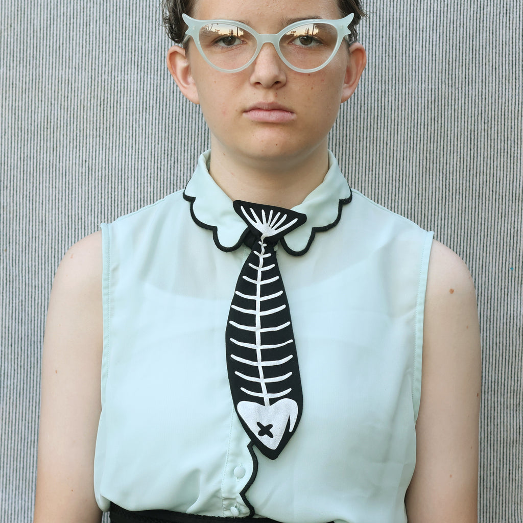 dead fish necktie