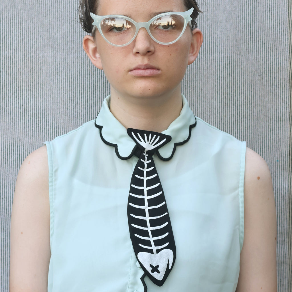 dead fish necktie