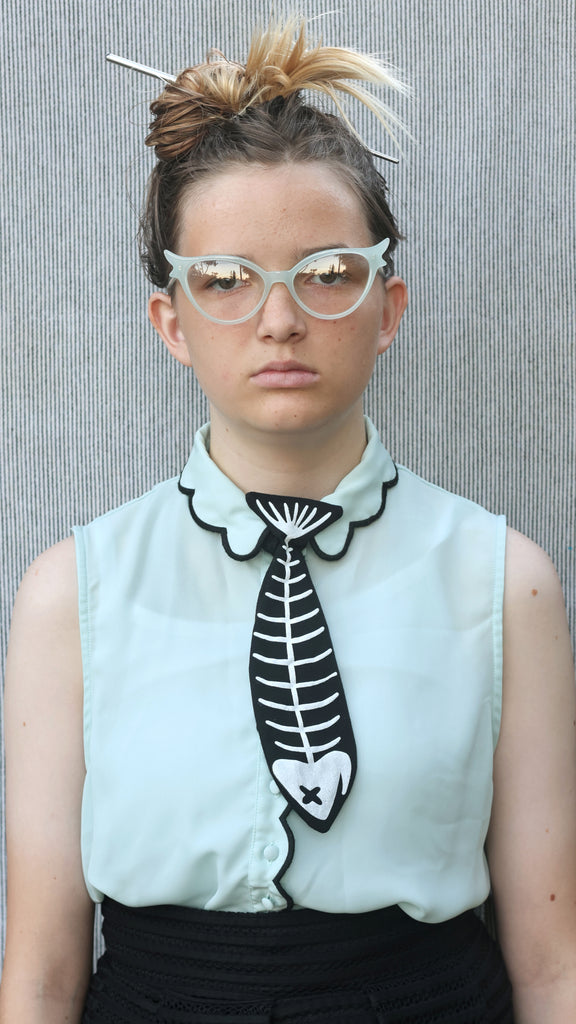 dead fish necktie