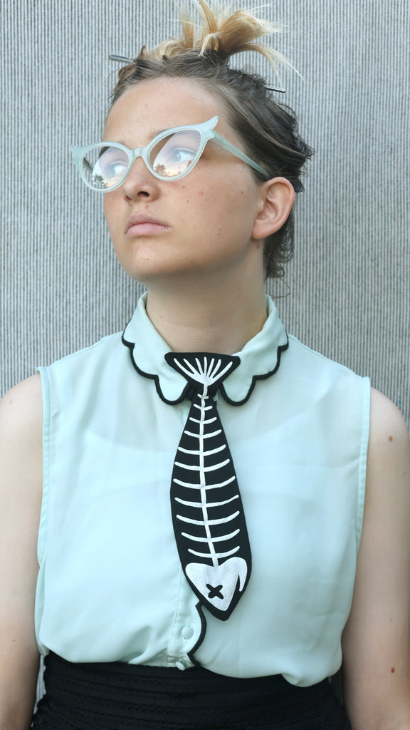 dead fish necktie