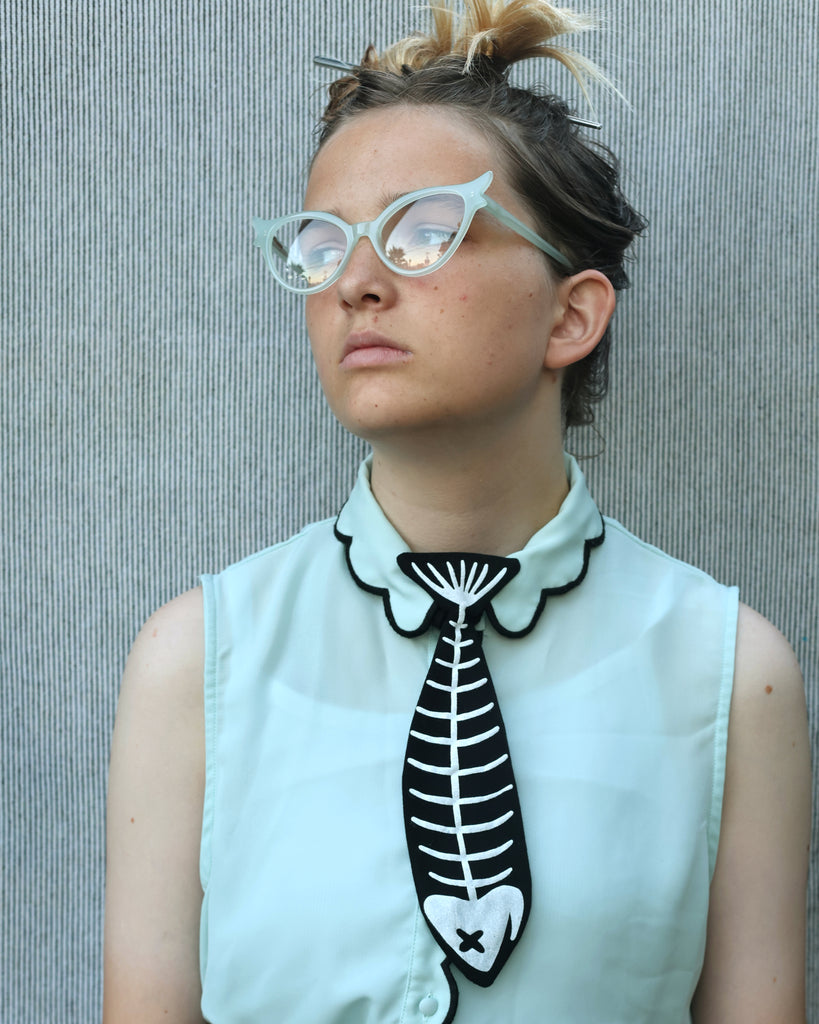 dead fish necktie