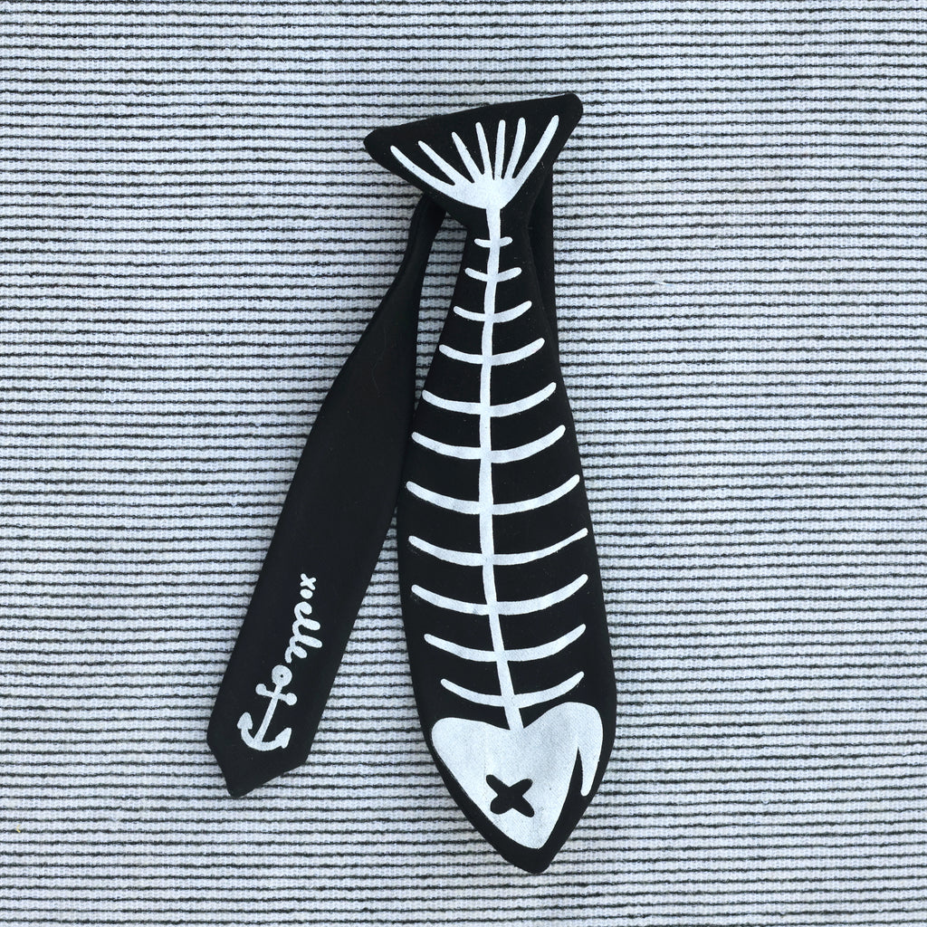 dead fish necktie