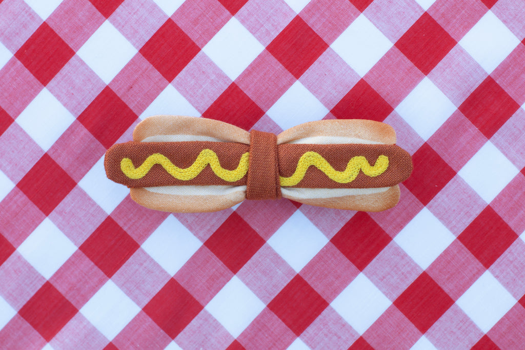 hot dog bow tie! (classic ballpark)