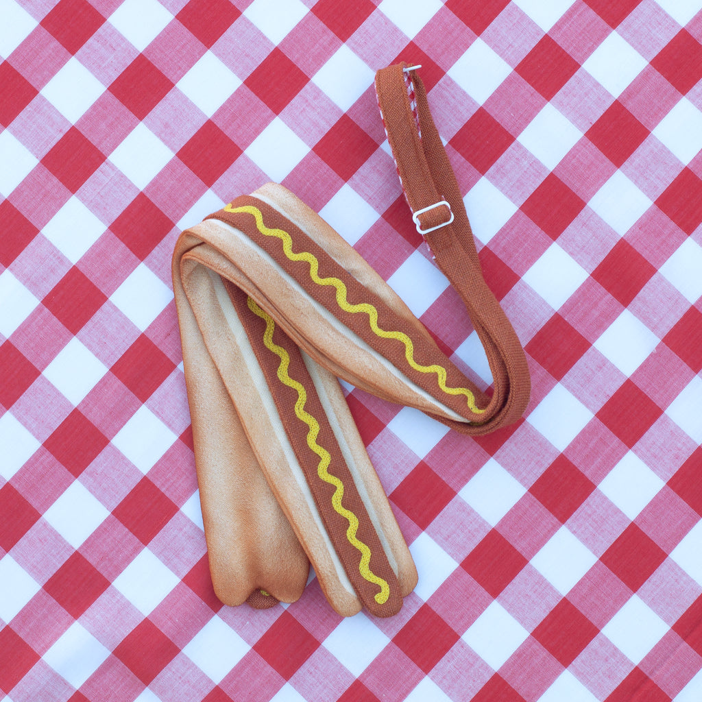hot dog bow tie! (famous footlong)
