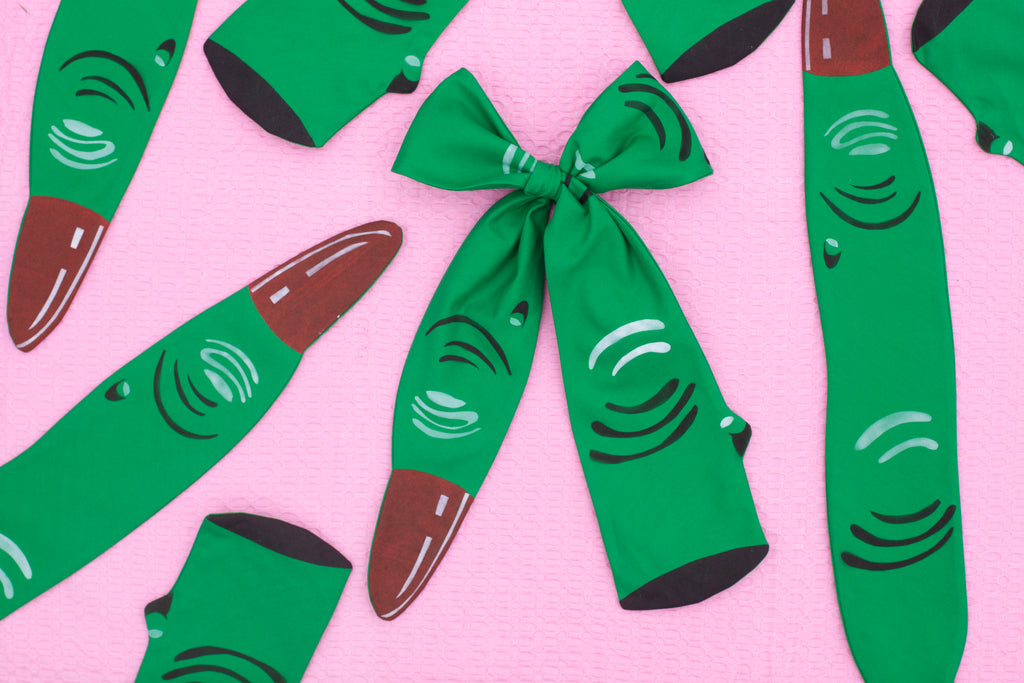 Witch finger bow tie!