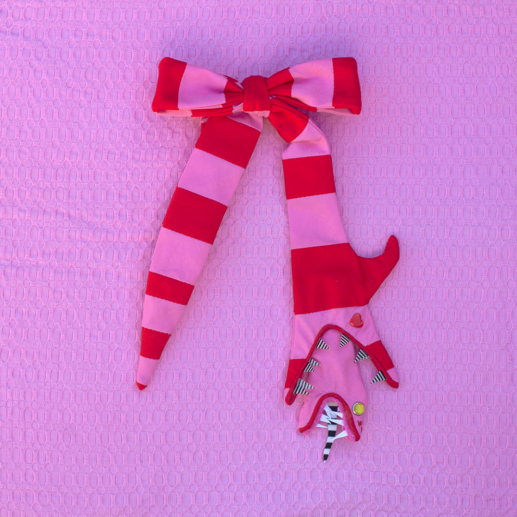 Loveworm bow tie!