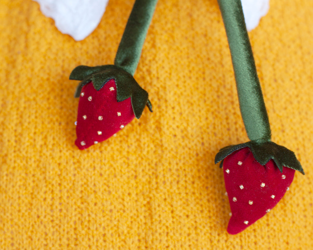 Velvet strawberry bow tie