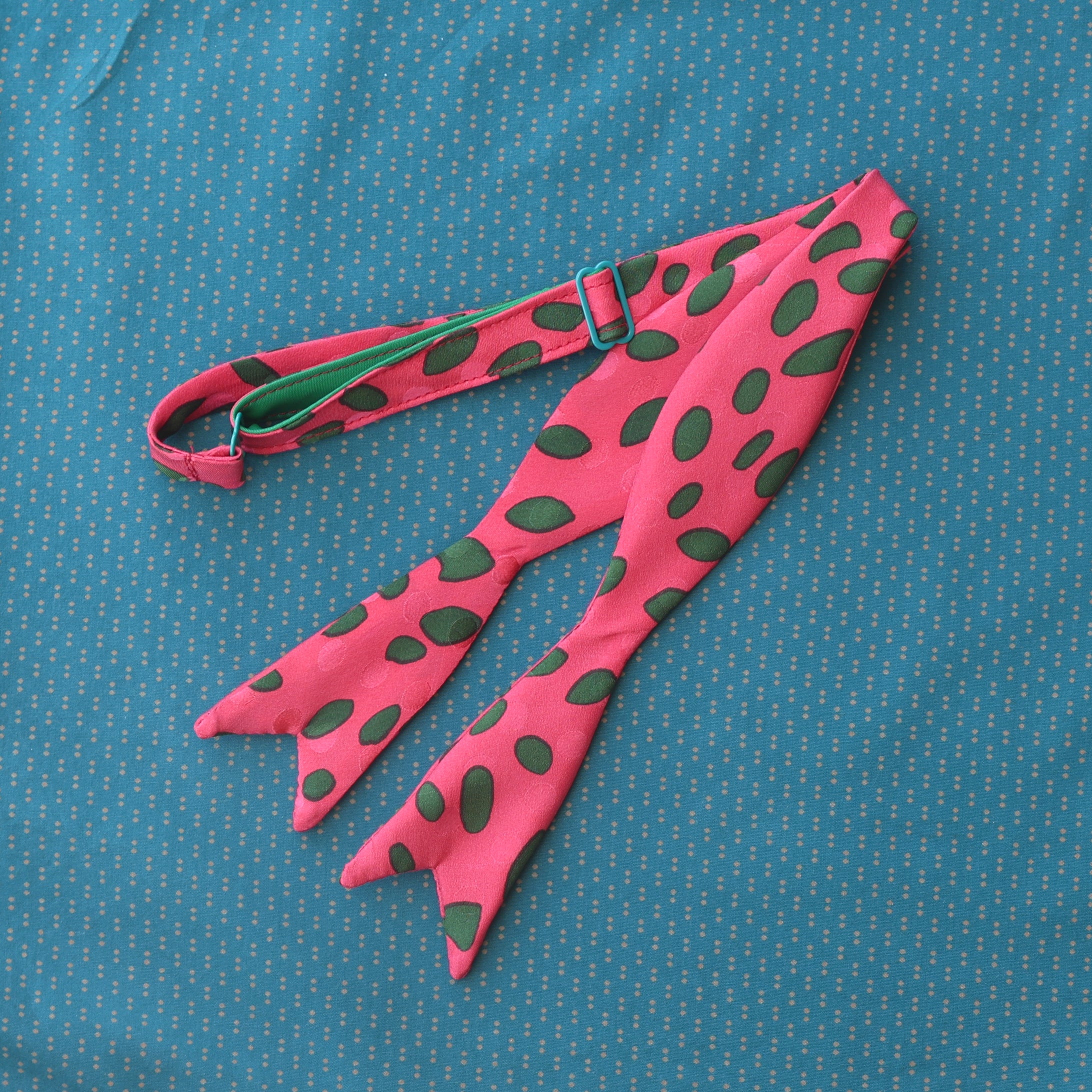 national thrift shop day gift bows!