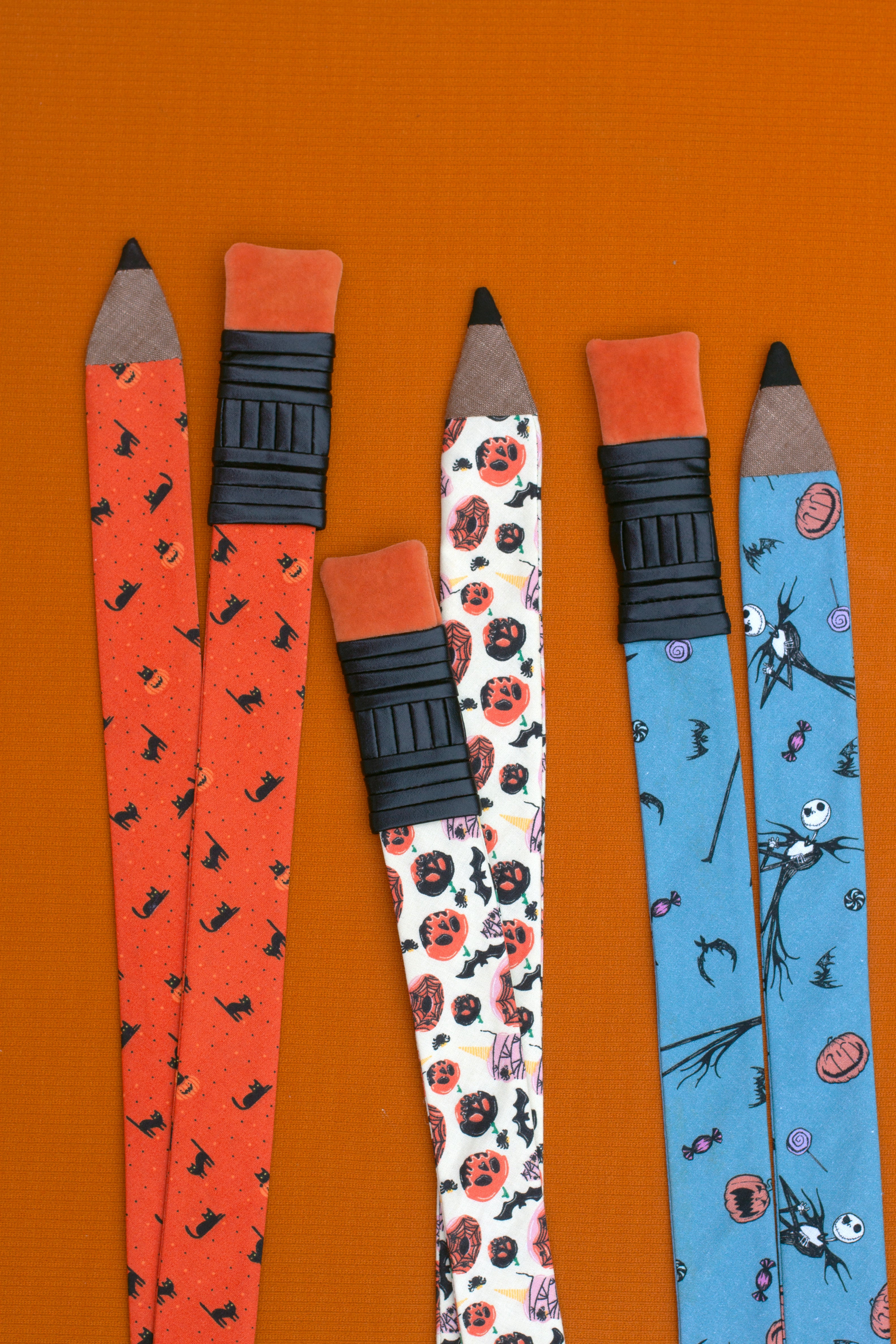 Novelty pencil bow tie