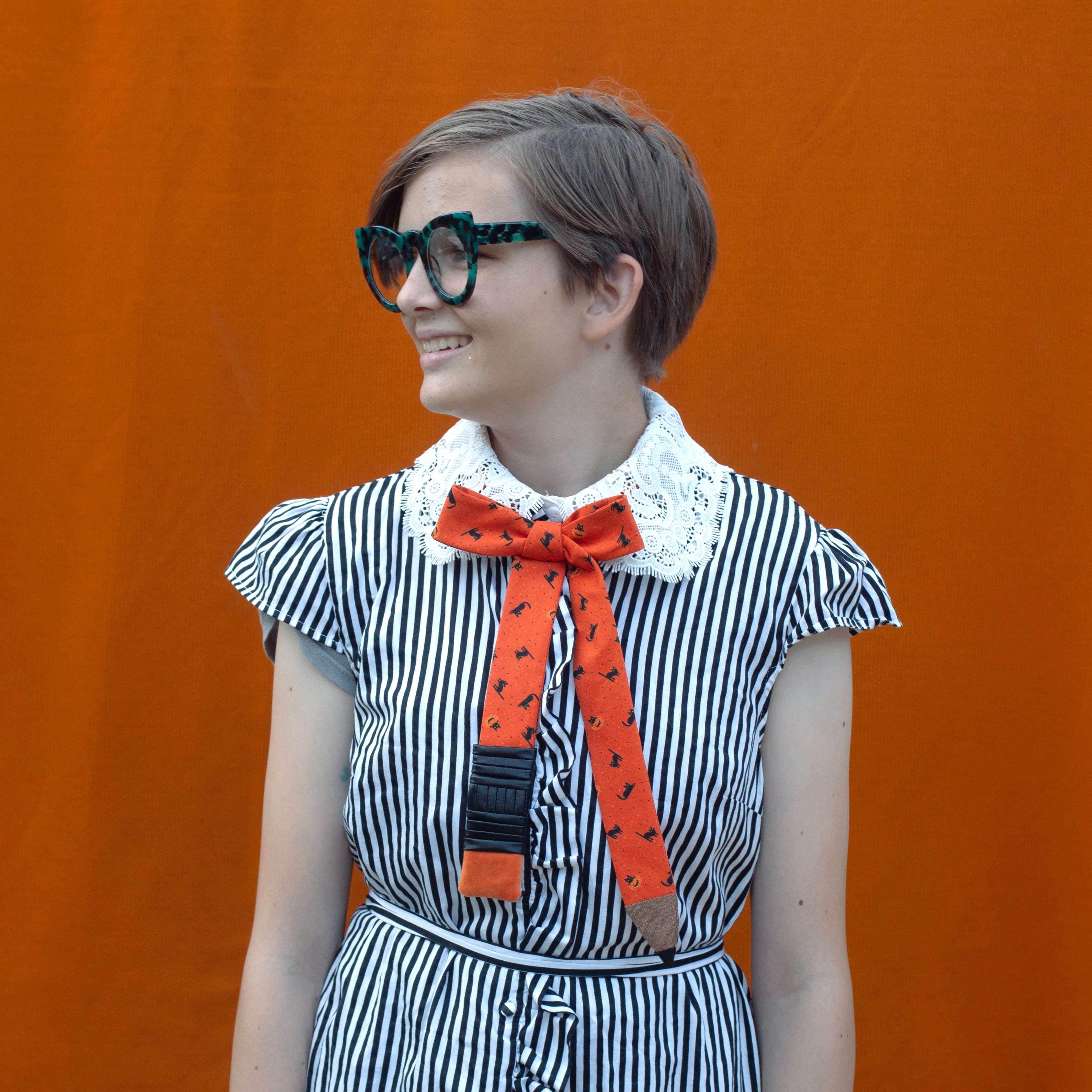 Novelty pencil bow tie