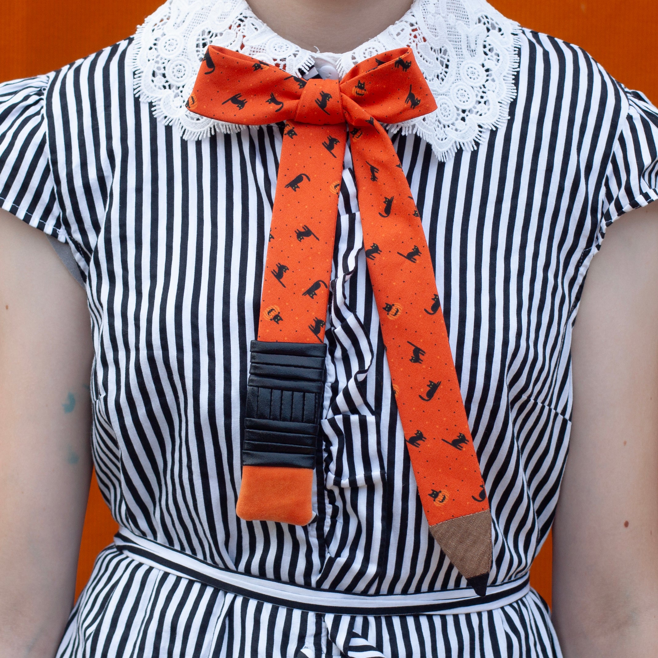 Novelty pencil bow tie