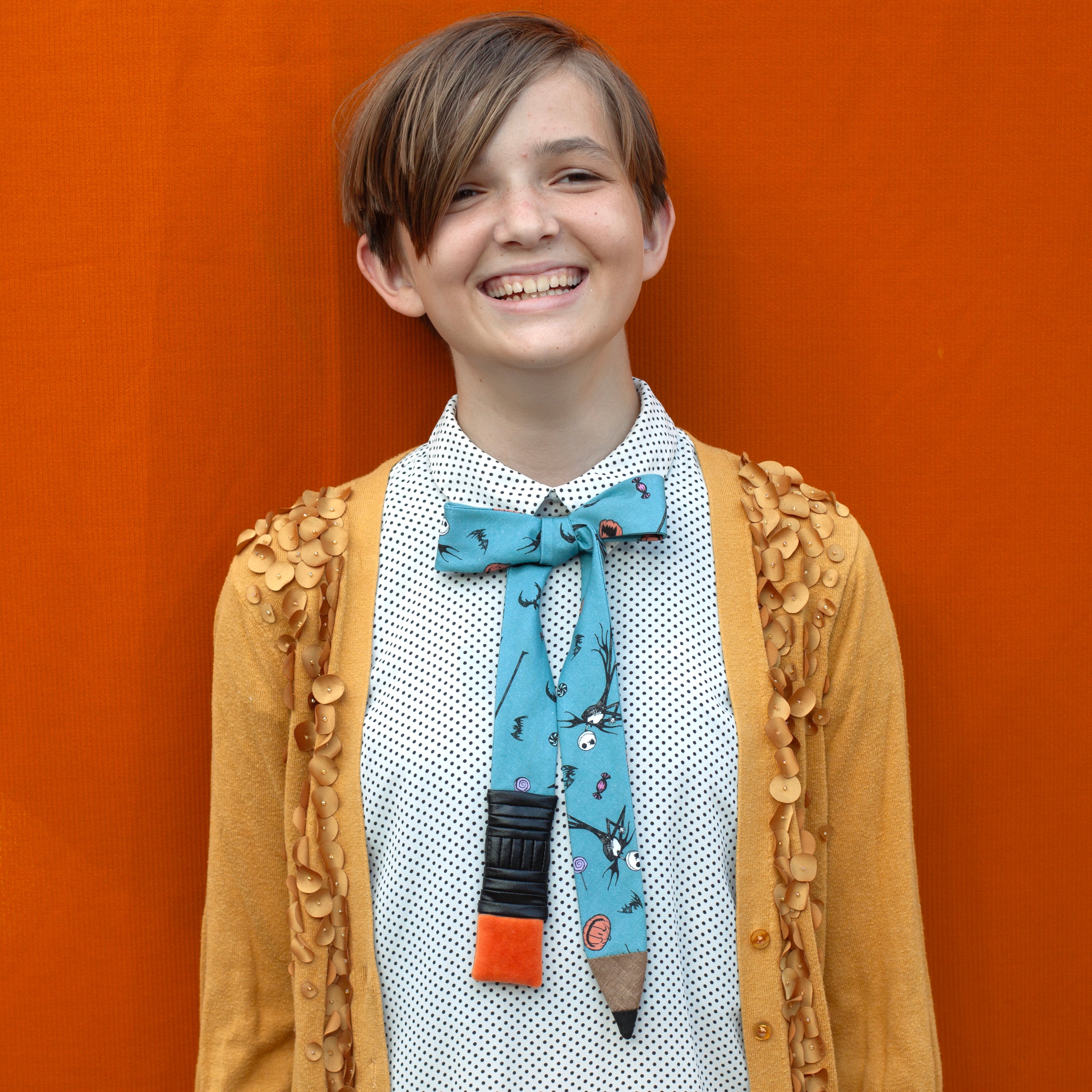 Novelty pencil bow tie