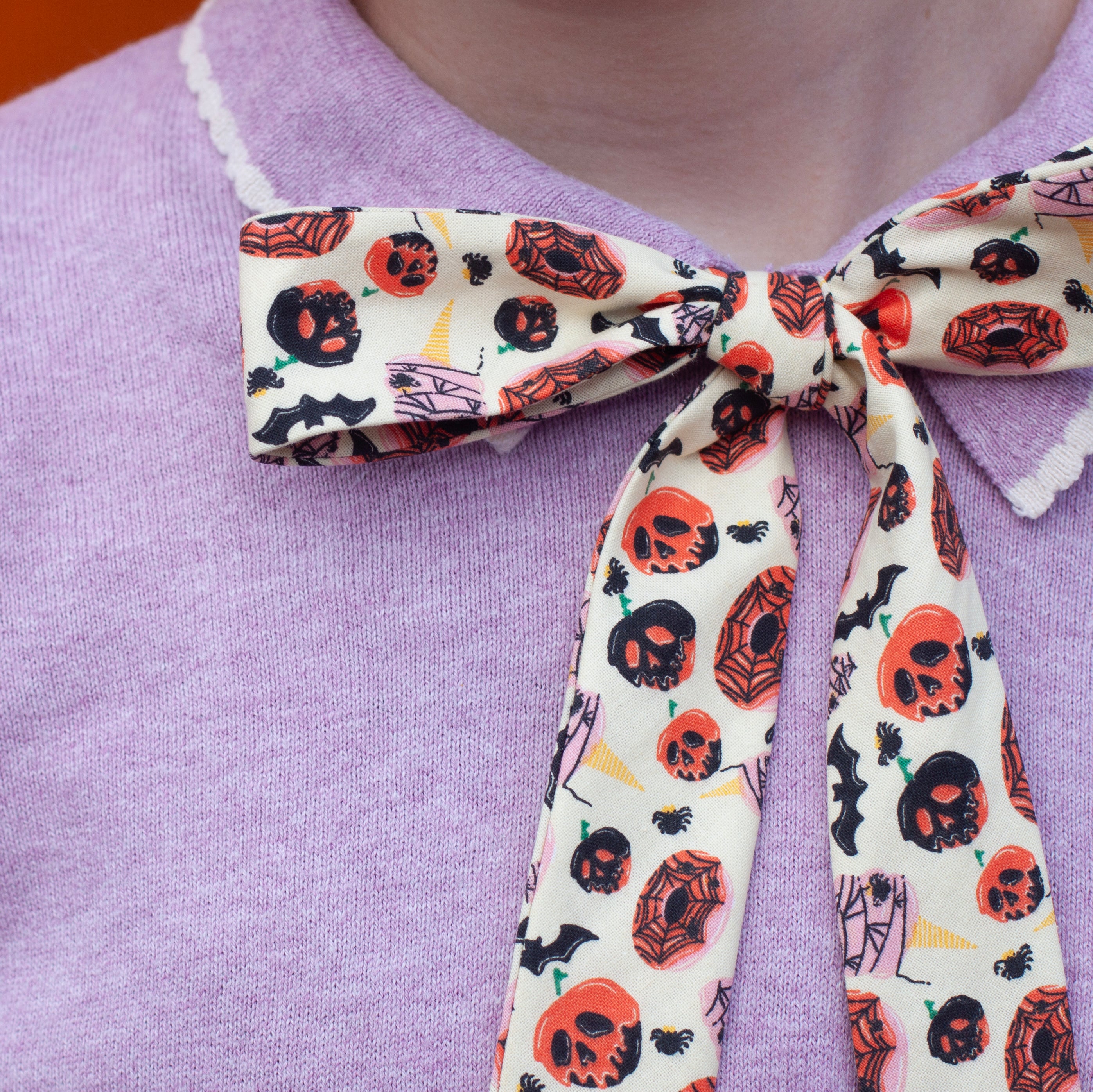 Novelty pencil bow tie