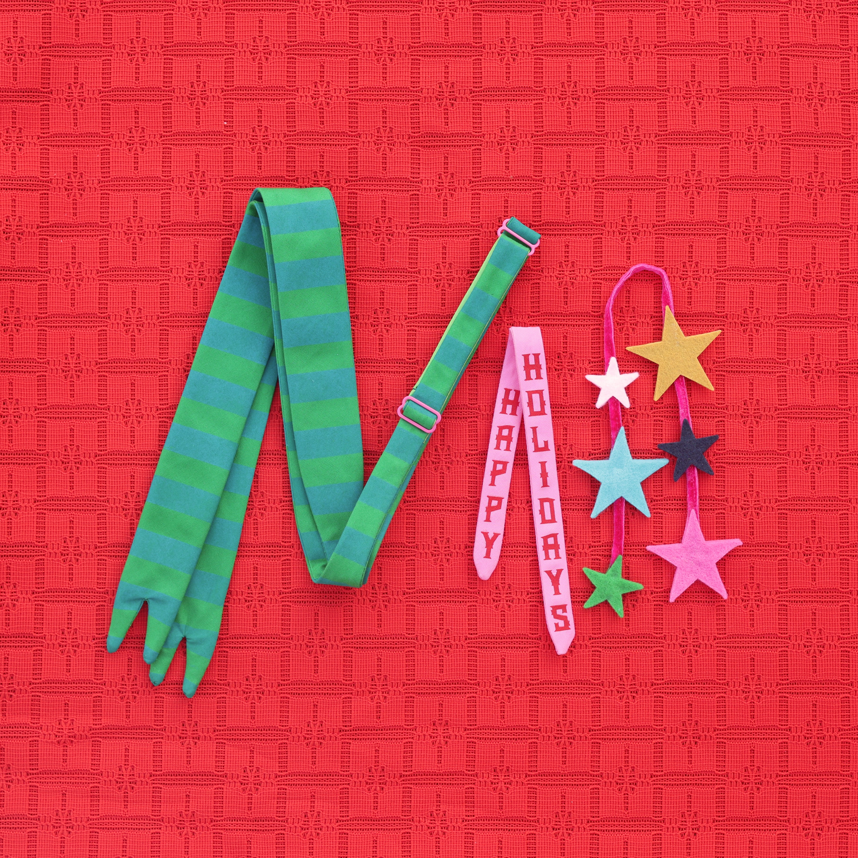 happy holidays bow tie