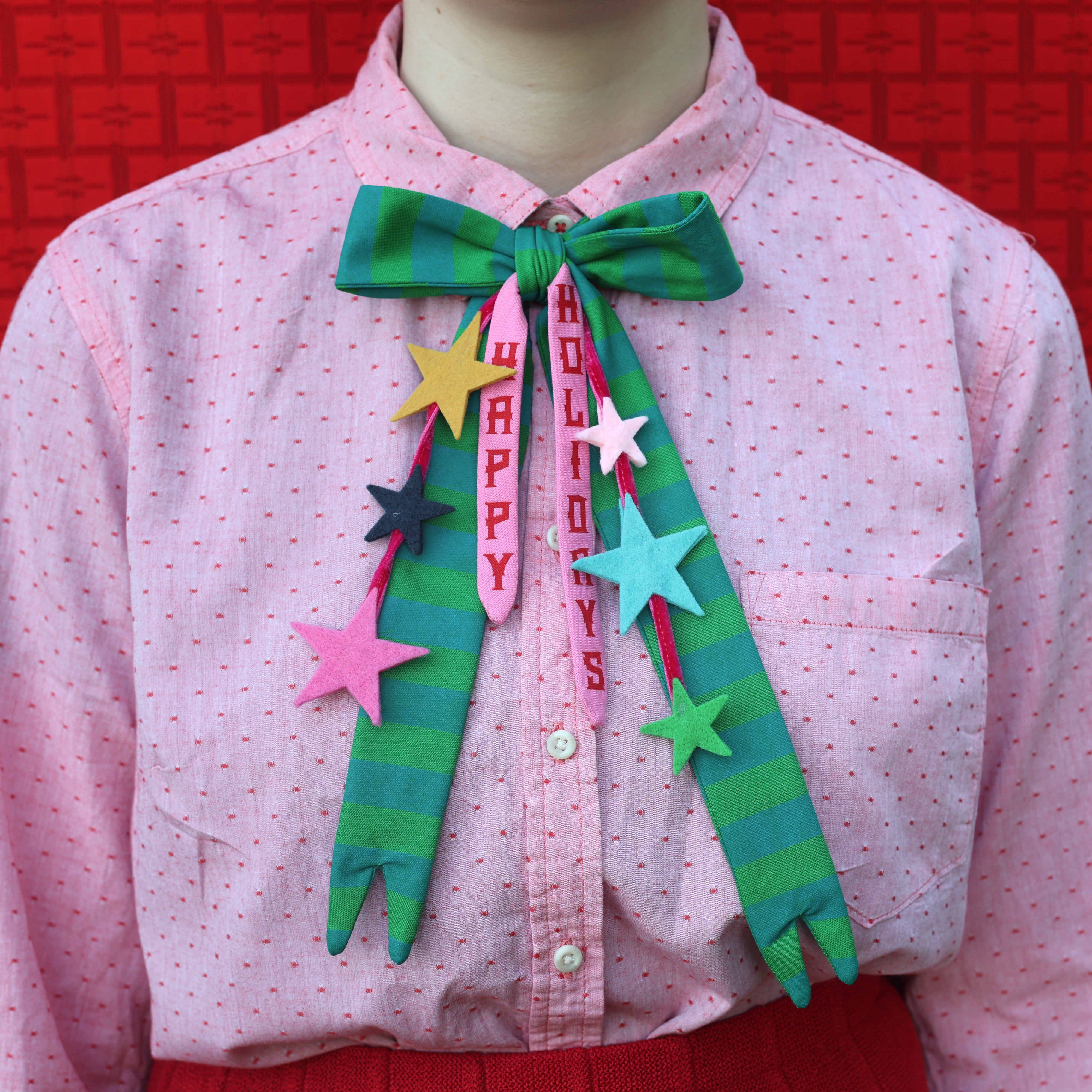 happy holidays bow tie