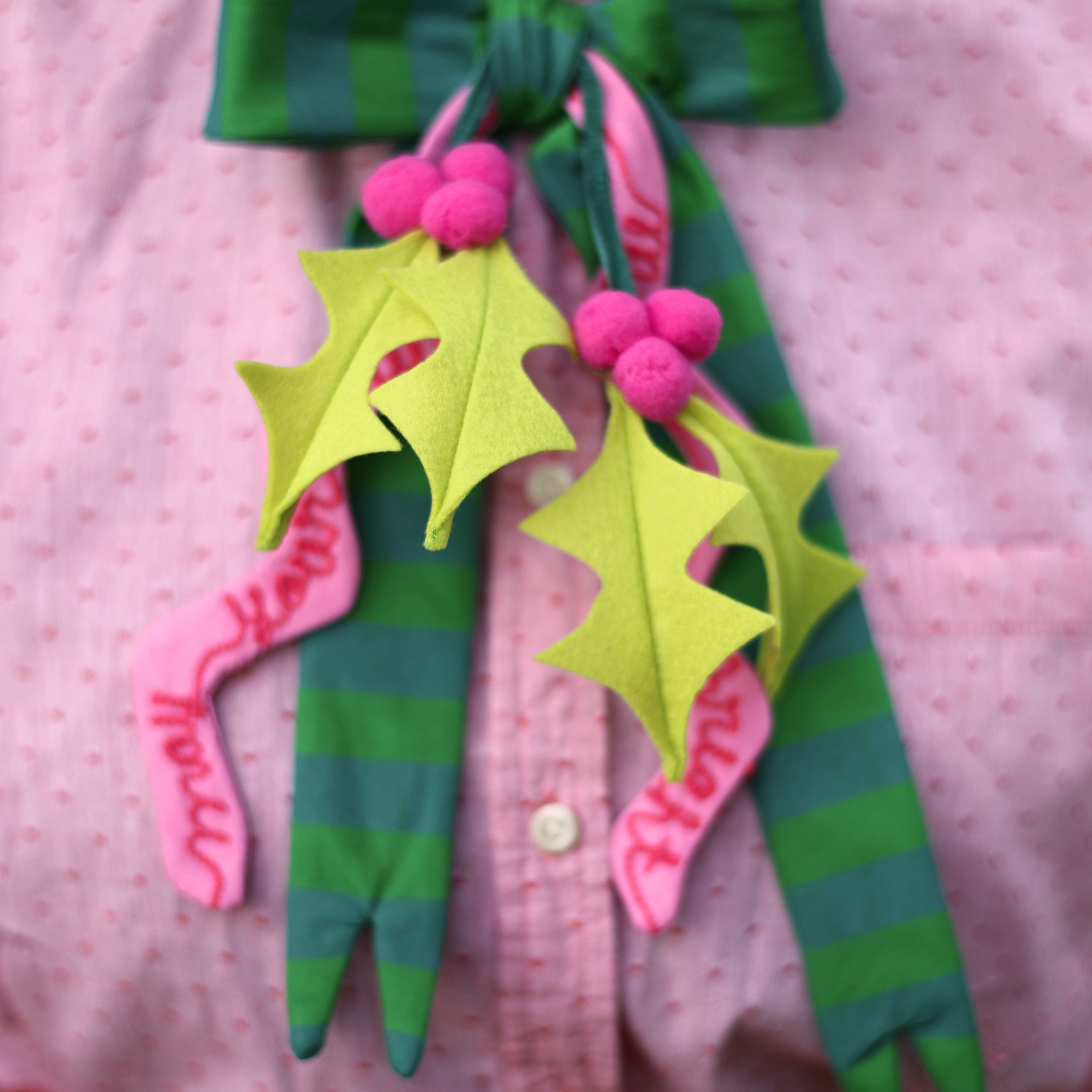 happy holidays bow tie