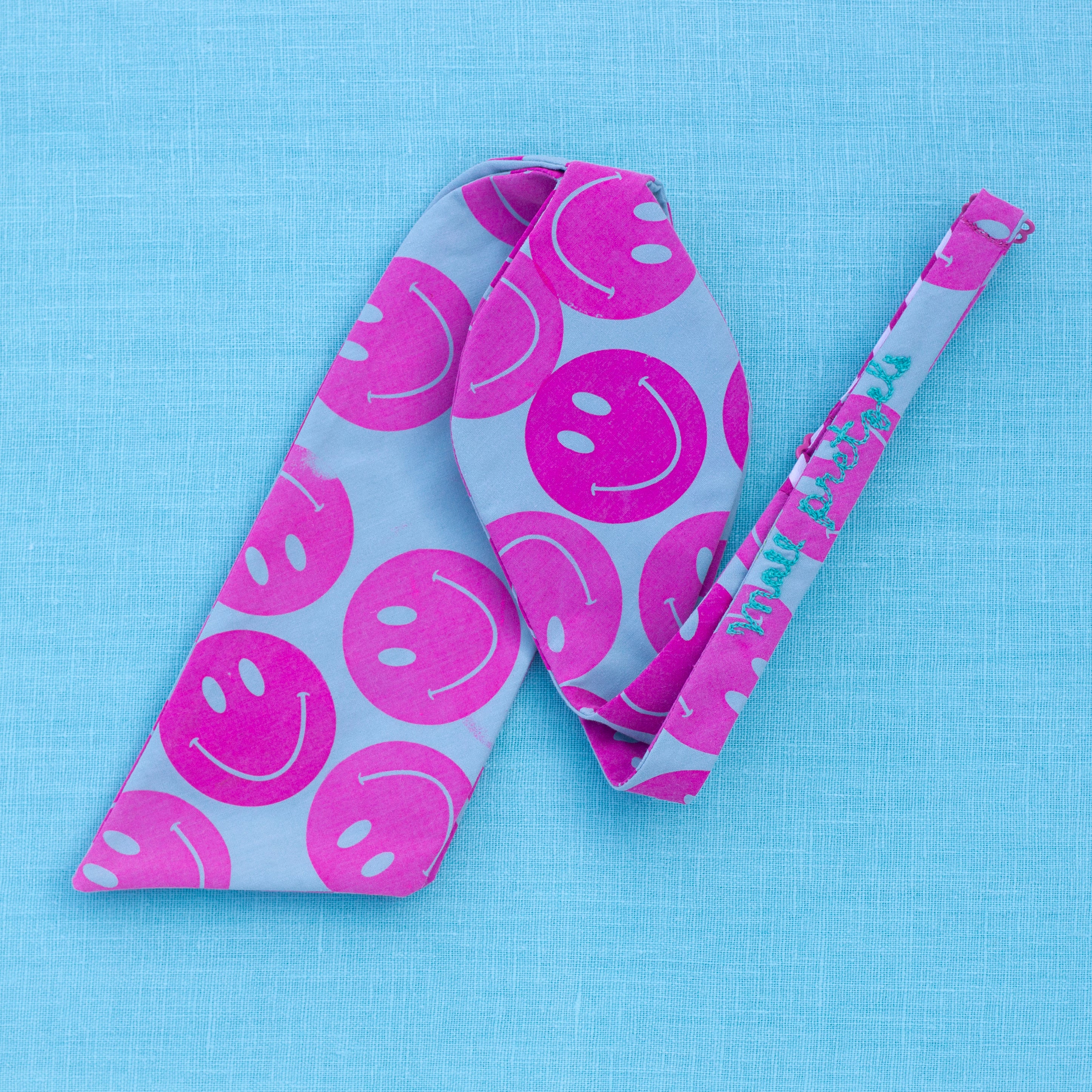 happy thoughts bow tie!