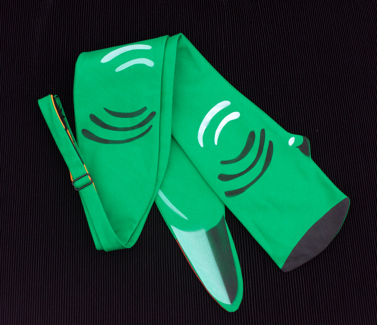 Witch finger bow tie!