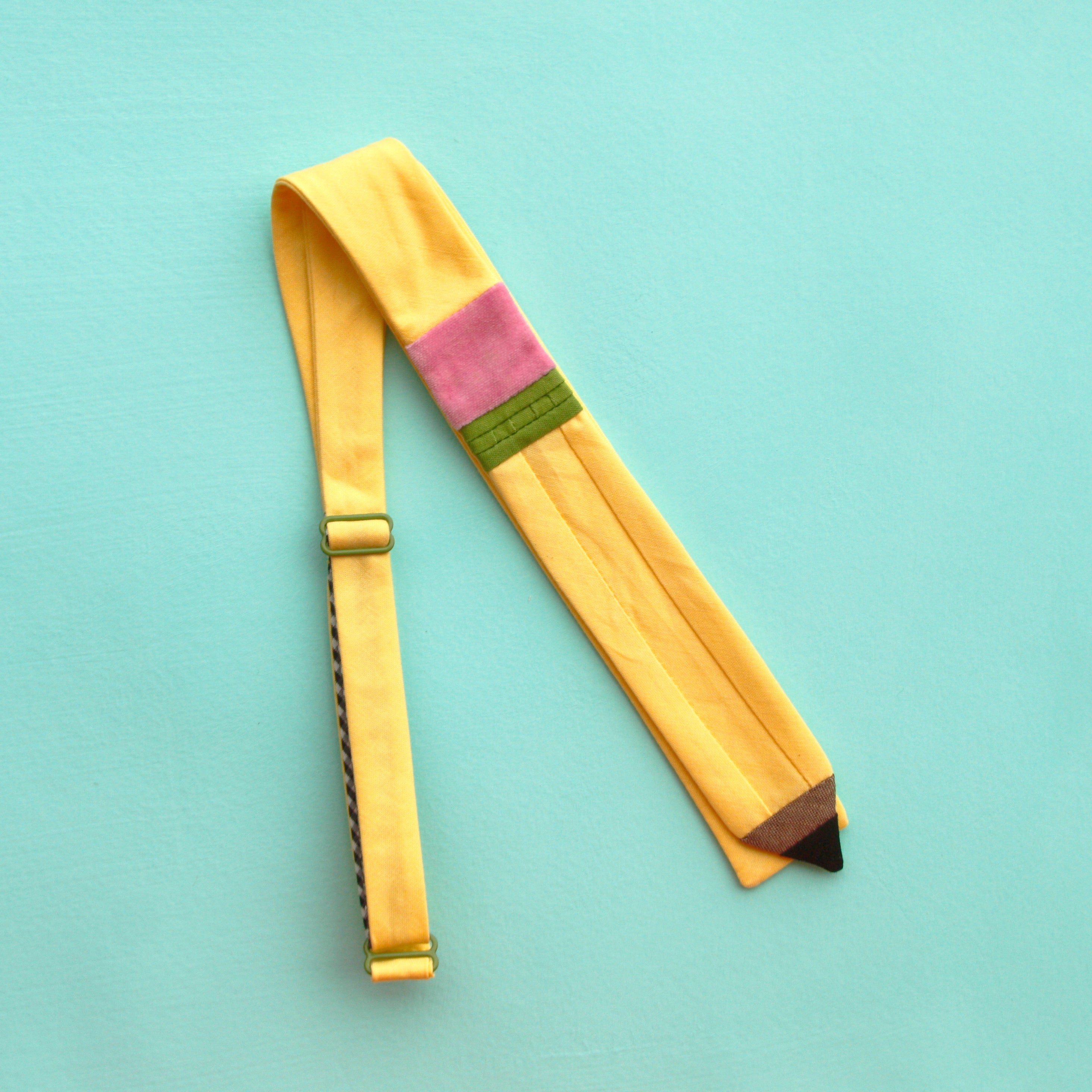 Pencil bow tie