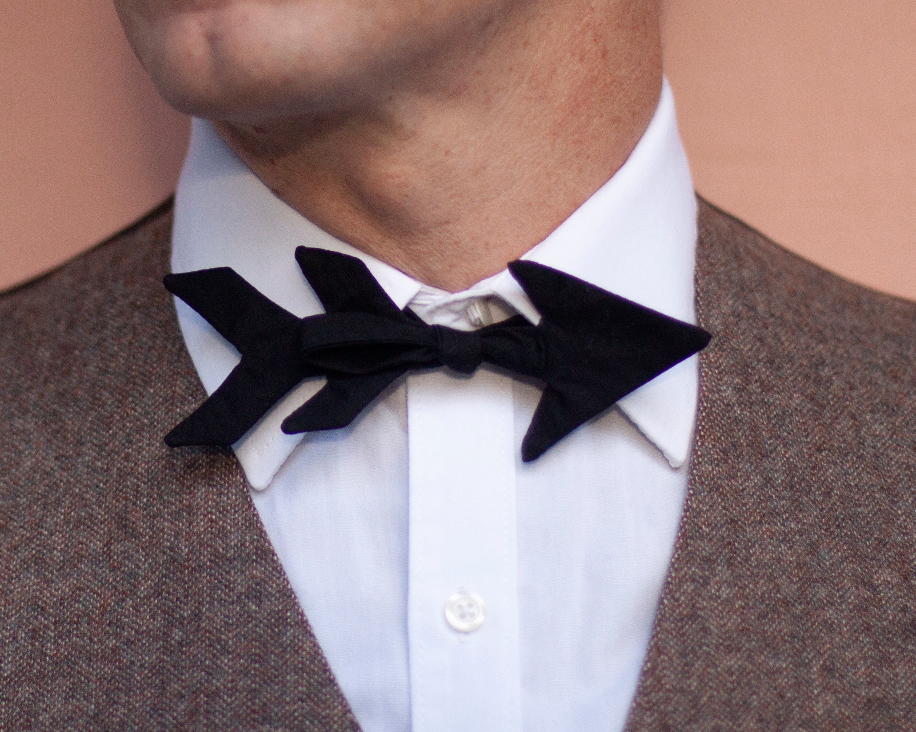 Cupid's arrow bow tie // Valentine's Day bow tie for ladies & gents!