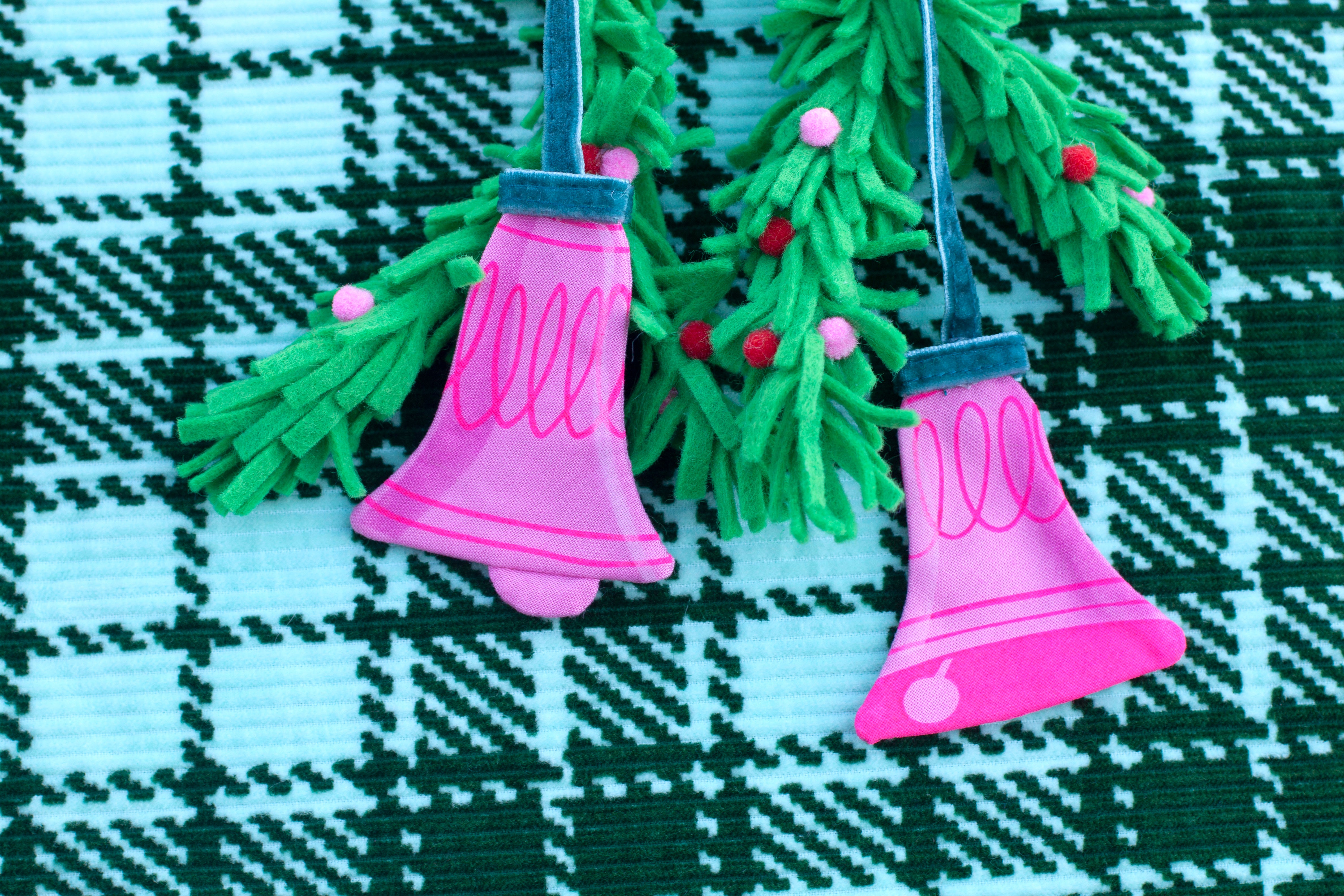 Holiday cheer bow tie!