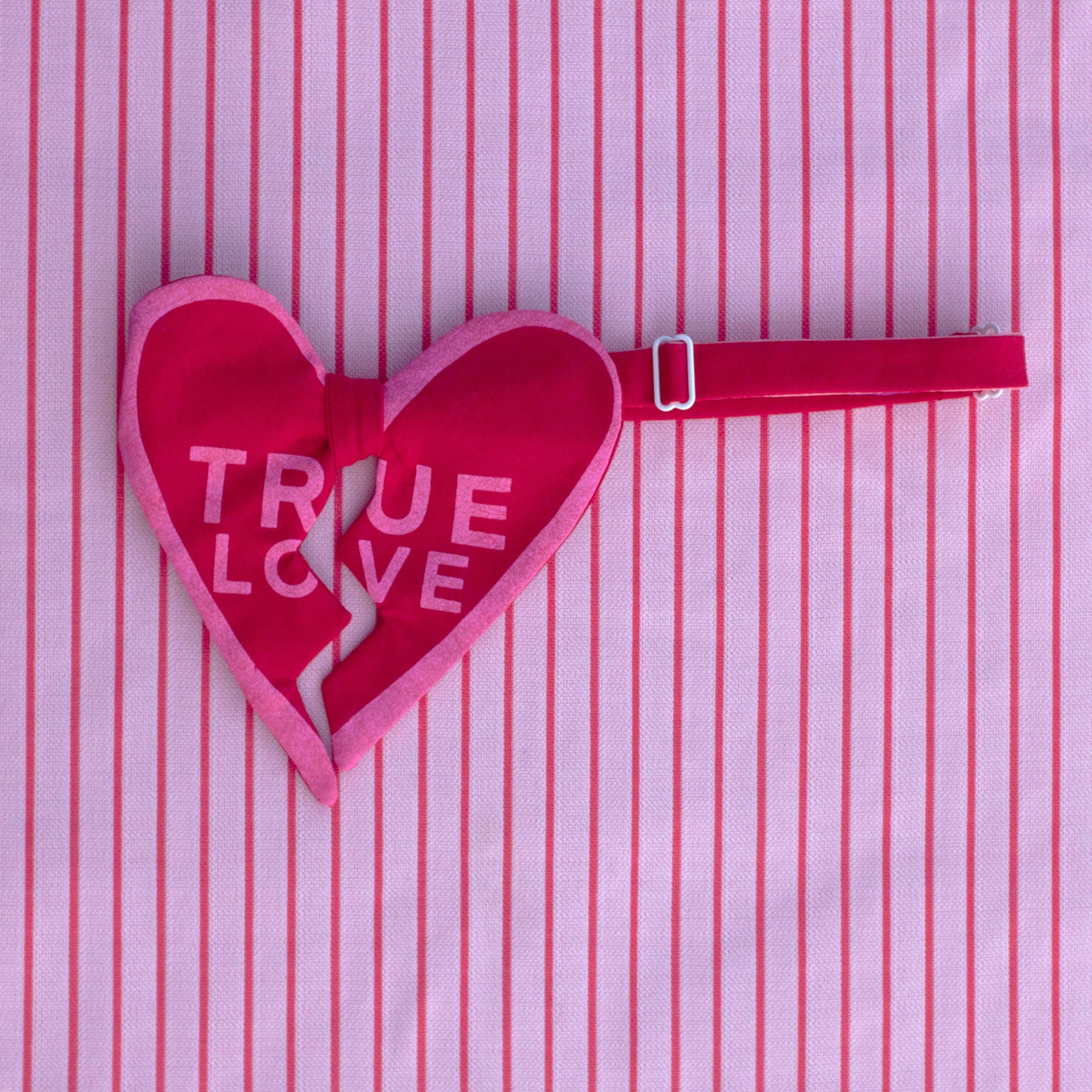 Broken Heart tie