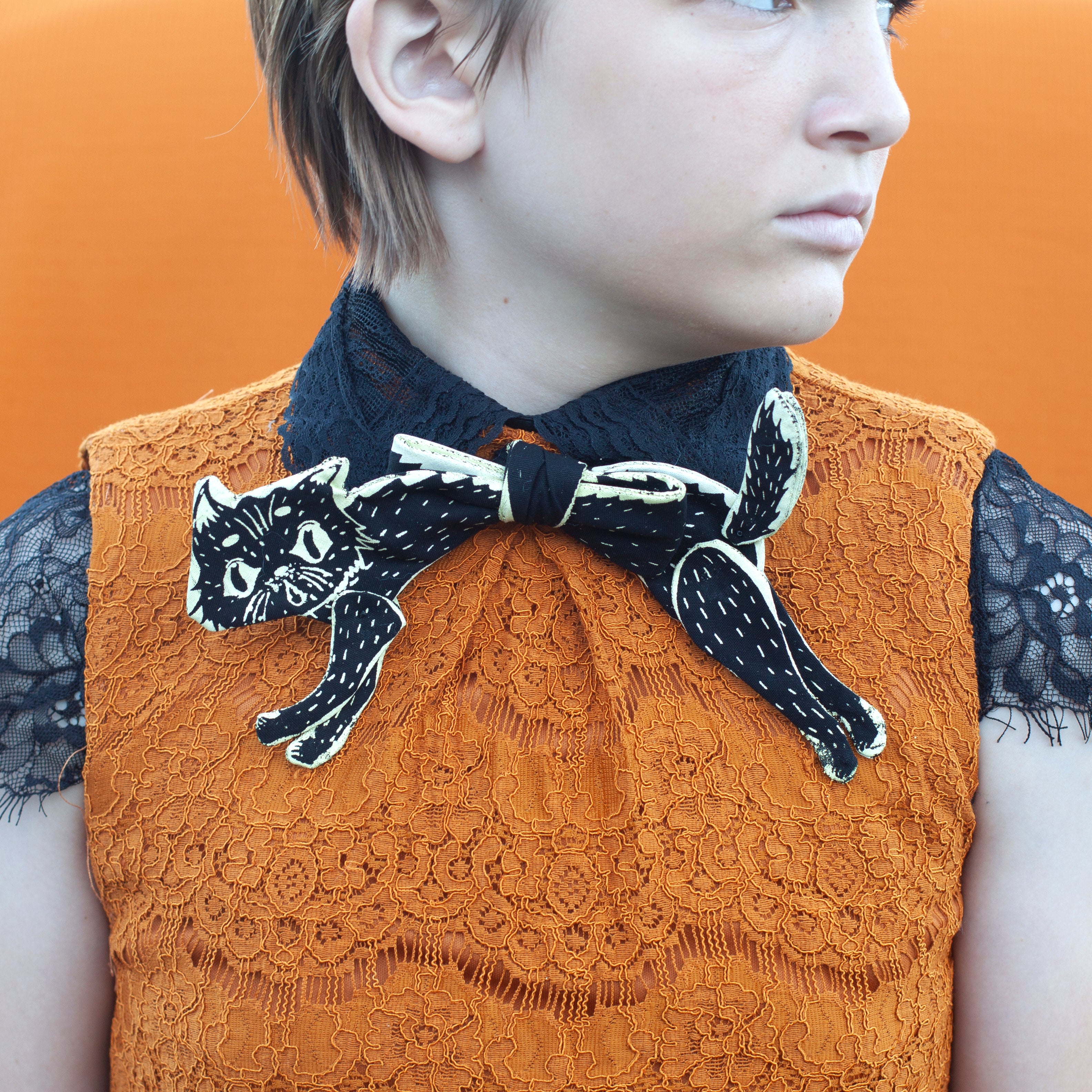 Scaredy cat tie