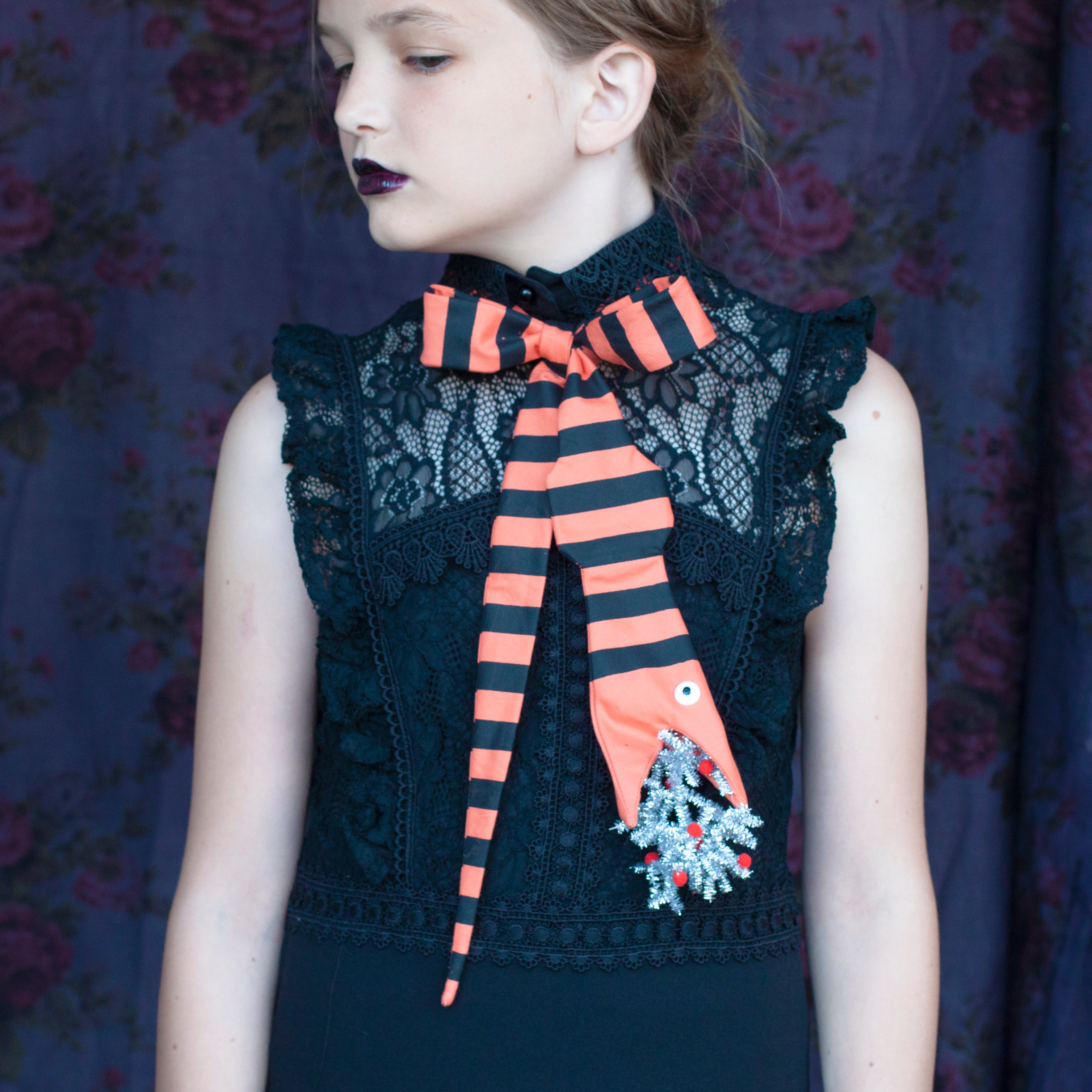 tree-eating-snake bow tie